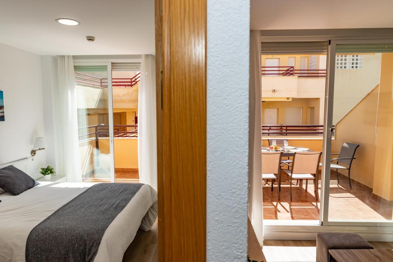 Apartamento Sereno 3 - Piscina, Garaje, Terraza Y Playa 로스 카뇨스 데 메카 외부 사진